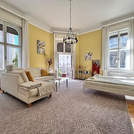 Lägenhet Chain Bridge