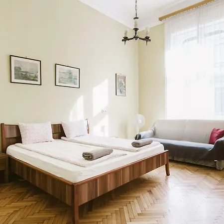 Chain Bridge Lägenhet Budapest